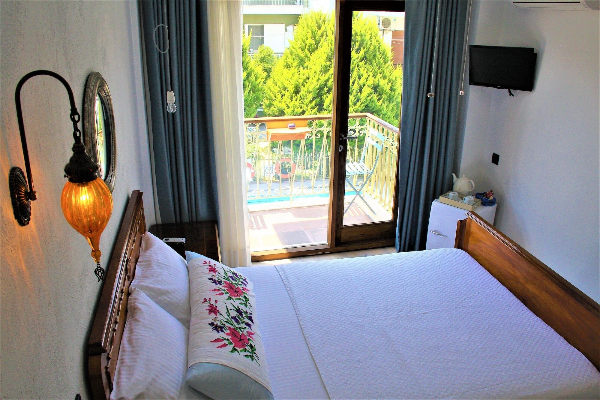 Amphora Hotel Foça Ngoại thất bức ảnh